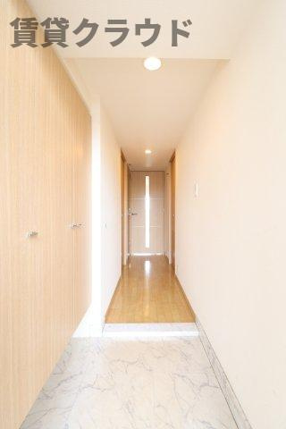 エコロジー千葉みなとレジデンスの玄関|シューズボックスもあり、玄関もスッキリしますね！