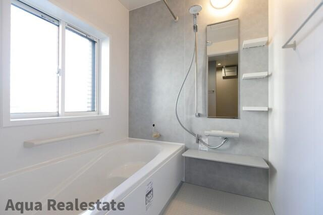 高松市新田町　新築未入居戸建ての浴室|落ち着いた空間のお風呂です