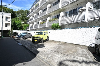 【駐車場】 | 秀和第二神宮レジデンス