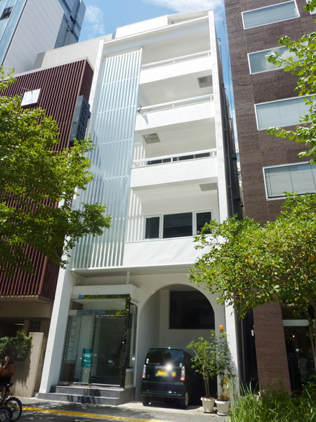 ＤＫ丸の内ビル（旧：坂長ビル）の外観