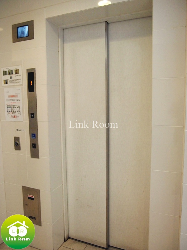 ルーブル両国のその他