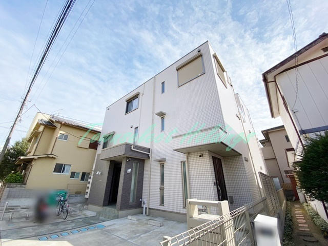 平塚市八重咲町のアパート