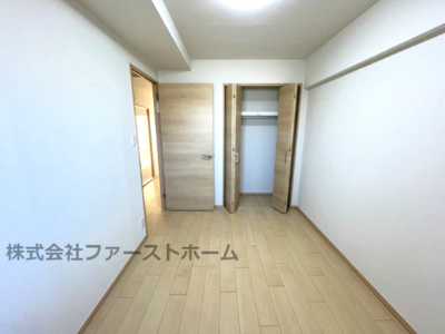 【洋室】 | ネオハイツ瀬戸 | 床、壁、建具までリフォーム済です