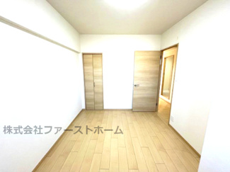 【洋室】 | ネオハイツ瀬戸 | 床、壁、建具までリフォーム済です
