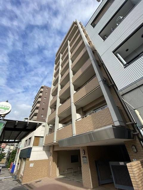 フォレスト茗荷谷のエントランス