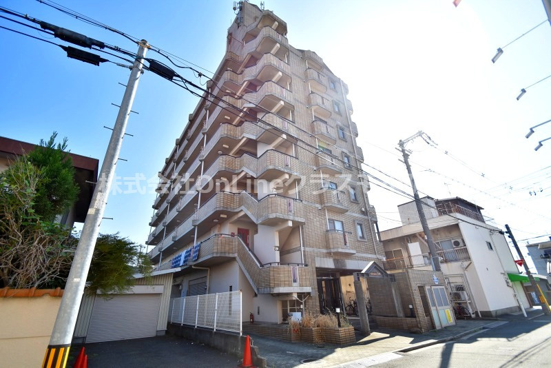 アドバンス渋川の外観