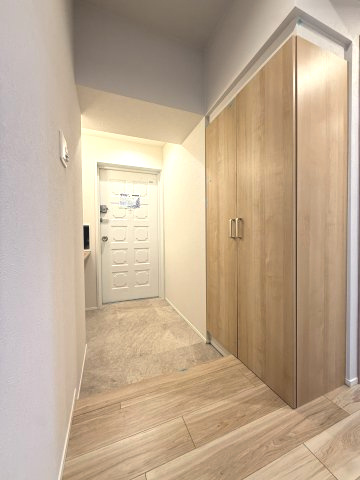 シーアイマンション円山　西棟の玄関