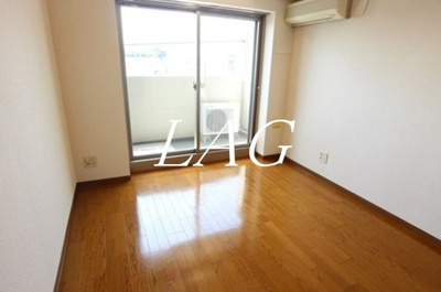 【居間・リビング】 | ルーブル世田谷 | 洋室のお部屋です。