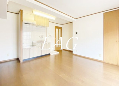 【居間・リビング】 | パレ・ドール上用賀 | 洋室のお部屋です。