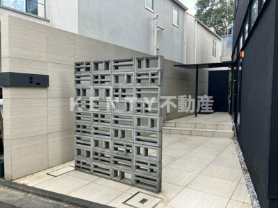 【エントランス】 | 鵜の木戸建 | 毎日通るエントランスはこのようになっています