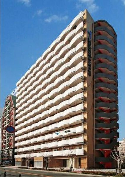 セレニテ新大阪弐番館の外観