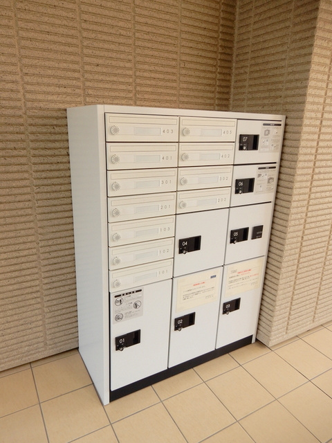 ＳＵＮ　ＰＡＬＡＣＥ（サンパレス）のその他共用部分|宅配BOX＆各世帯のメールBOX