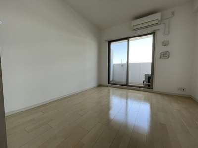 【居間・リビング】 | アドバンス新大阪ウエストゲート | 明るくてきれいなお部屋です。
