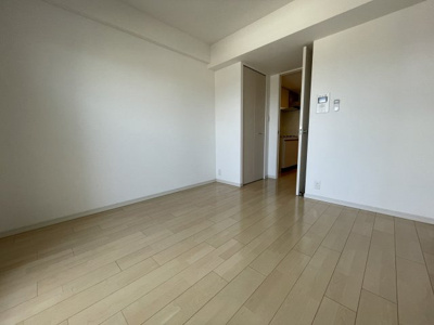 【居間・リビング】 | アドバンス新大阪ウエストゲート | 明るくてきれいなお部屋です。