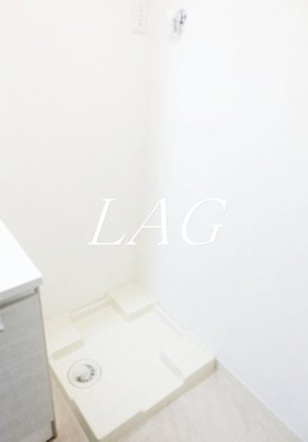 【設備】 | メルヴェーユ町田 | 室内洗濯機置き場です。