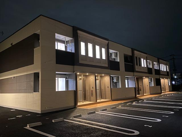 ミルフルール弐番館の外観|外観写真（夜）