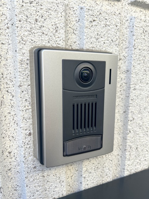 ヘーベルメゾン高円寺北のエントランス|★入居後24時間管理サポート★