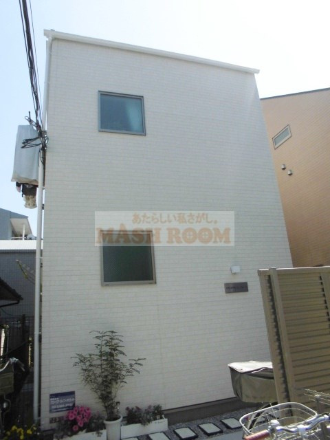 杉並区荻窪１丁目のアパートのエントランス