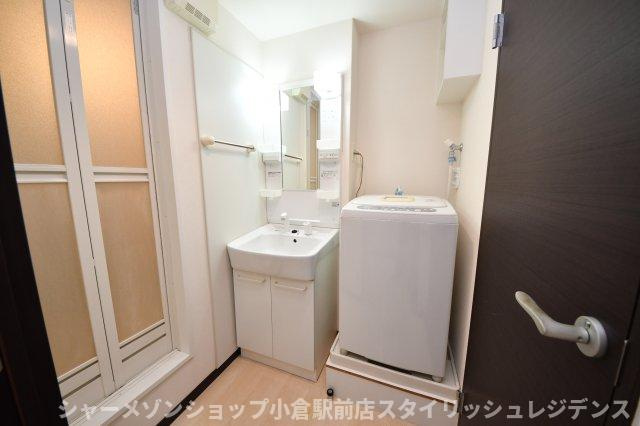 レオネクストKUZUHAの洗面所|写真と異なる場合は現況を優先します