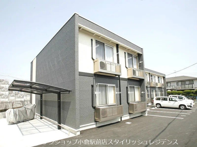 レオネクスト日明の外観