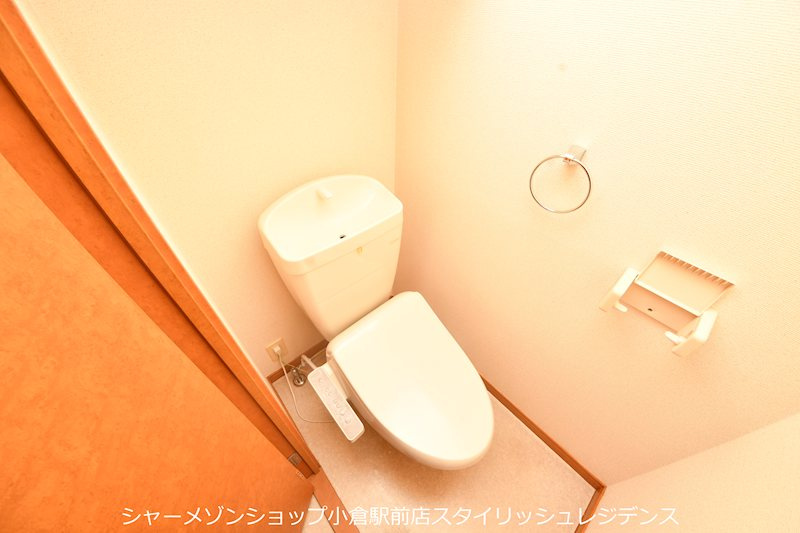 レオネクスト日明のトイレ|現況と異なる場合は現況を優先します