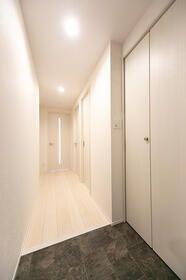 ＨＩＬＬ　ＴＯＰ　ＲＥＳＩＤＥＮＣＥ　ＯＳＡＫＩの玄関