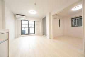 ＨＩＬＬ　ＴＯＰ　ＲＥＳＩＤＥＮＣＥ　ＯＳＡＫＩの居間・リビング