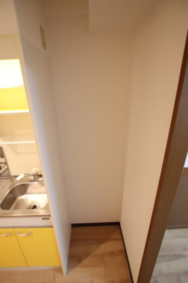 【その他】 | スプルース泉ヶ丘Ⅱ | 冷蔵庫スペース