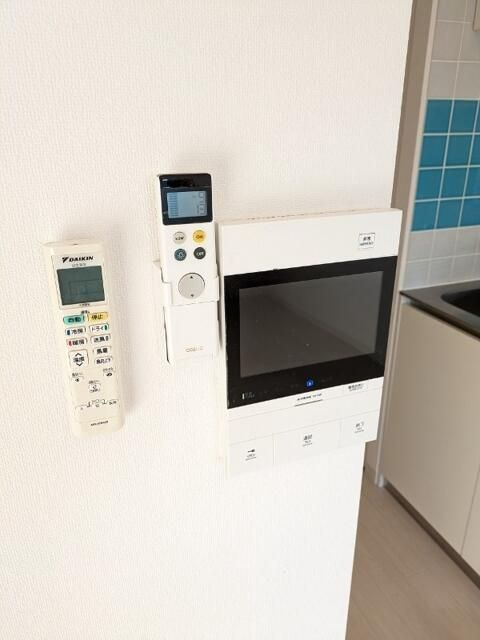 【TVモニター付きインターフォン】