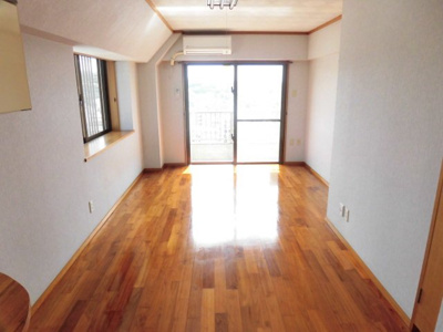 【洋室】 | シャトレ田港