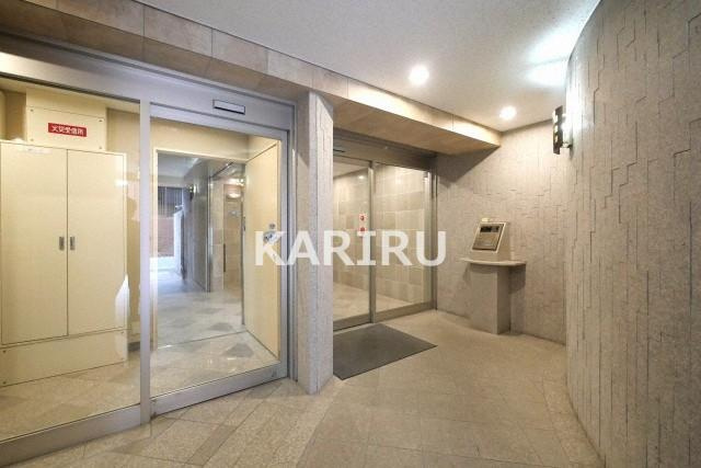 アスティオン都島のエントランス