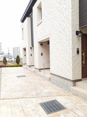 【エントランス】 | グリュック1(グリュックワン)