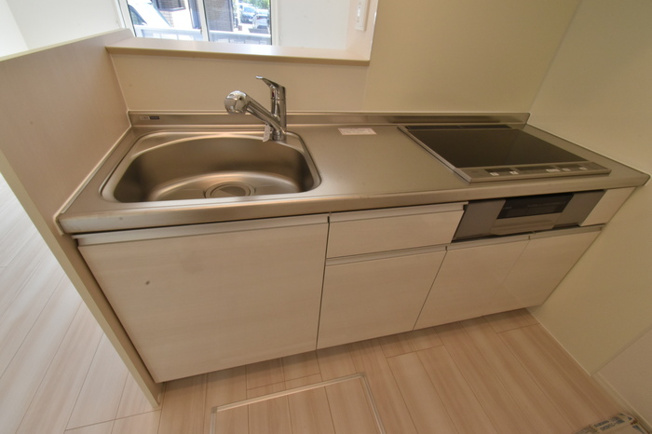 【キッチン】 | ルミエールエスト