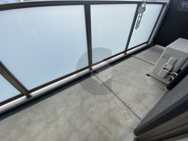 オリーブスクエアのバルコニー