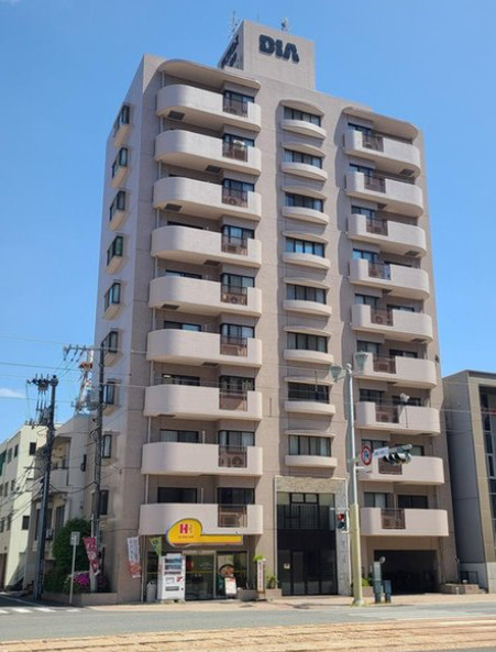 ダイアパレス舟入通りの外観