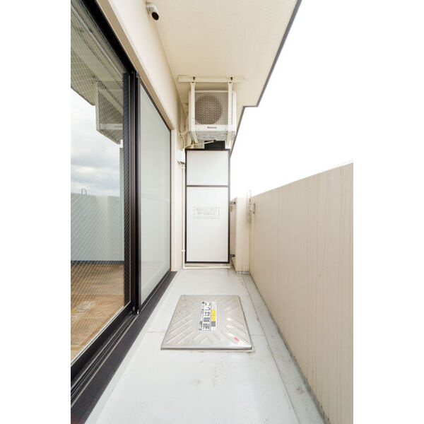 エル・セレーノ西院Ⅱ番館のバルコニー