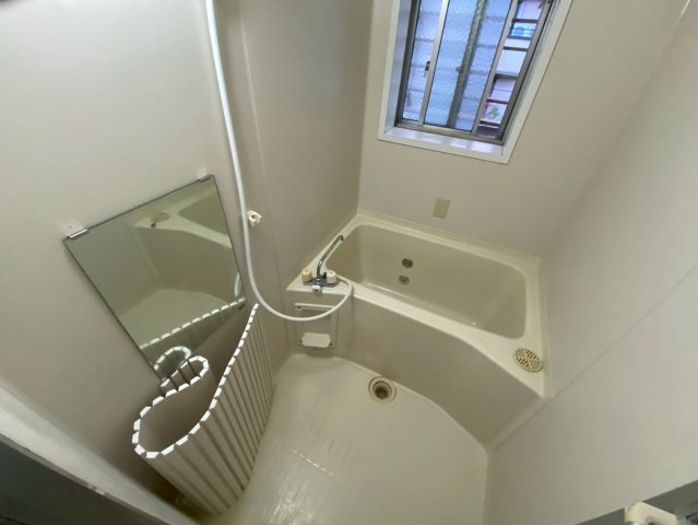 サンビルダー美野丘の浴室