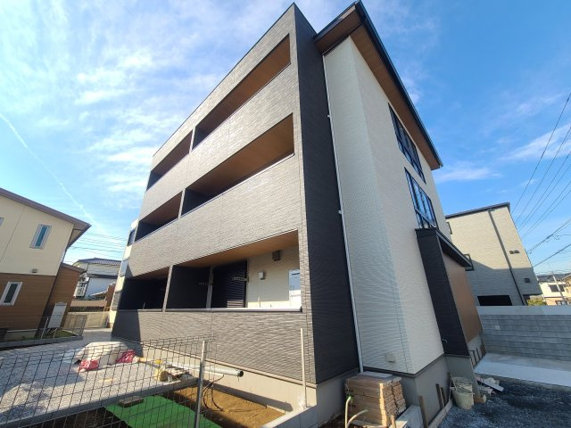 Ｒｉｃｏｔｔ　ＵＲＡＷＡの外観|★木造３階建てマンション！外観です★