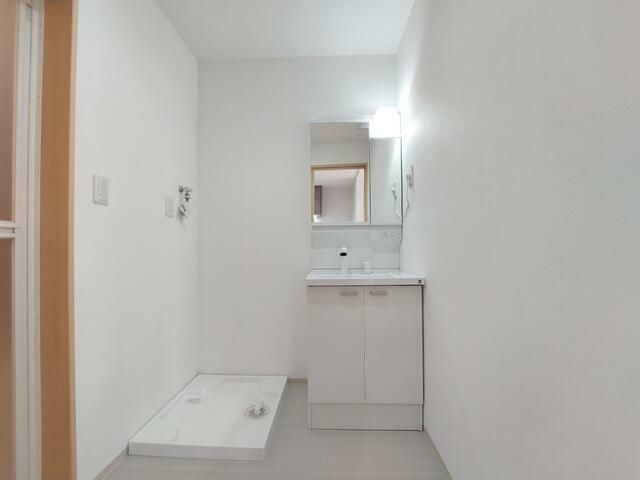 メゾン・ド・エスポワール宮千代の洗面所