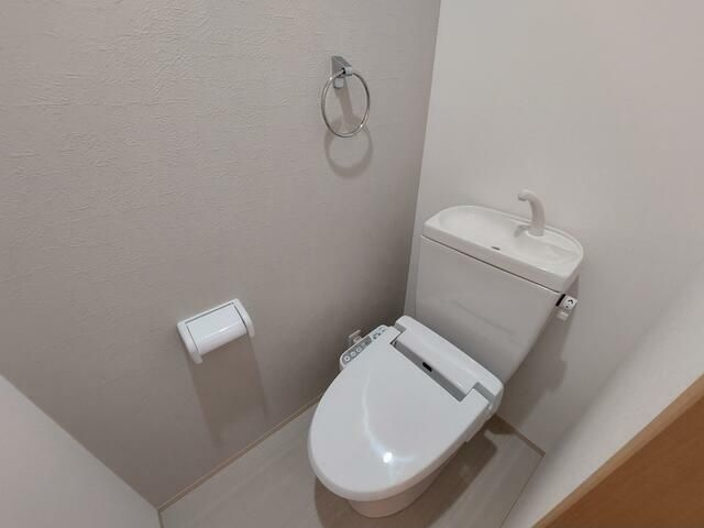 メゾン・ド・エスポワール宮千代のトイレ