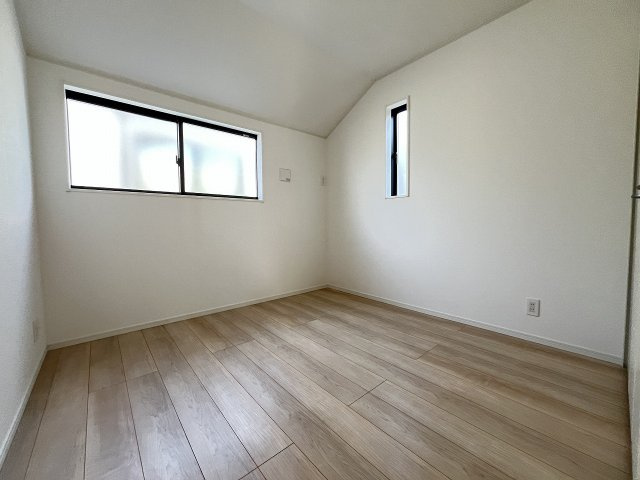 【子供部屋】 | 福岡市早良区飯倉8丁目第17　2号棟（全2棟）【仲介手数料無料・0円】 | 施工例。施工例は完成時と異なる場合があります。