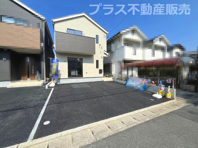 【外観】 | 福岡市早良区飯倉8丁目第17　2号棟（全2棟）【仲介手数料無料・0円】 | まもなく完成。ご内覧は可能です。ご見学はプラス不動産販売にお任せ下さい。