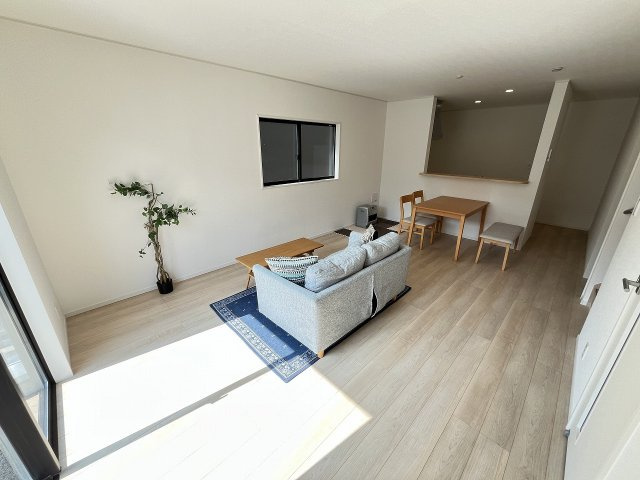 【収納】 | 福岡市早良区飯倉8丁目第17　2号棟（全2棟）【仲介手数料無料・0円】 | 施工例。施工例は完成時と異なる場合があります。