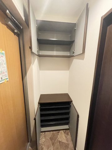 ビアンカ元町の玄関