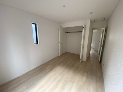 【洋室】 | 読谷村楚辺　第3（全2棟）ラスト2号棟 | 2号棟　洋室6.5帖＋CL付き♪