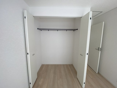 【収納】 | 読谷村楚辺　第3（全2棟）ラスト2号棟 | 2号棟　洋室6.5帖＋CL付き♪