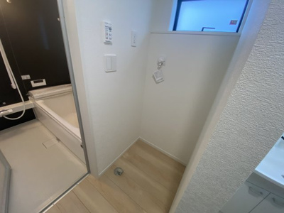 【ランドリースペース】 | 読谷村楚辺　第3（全2棟）ラスト2号棟 | 2号棟　洗濯機置き場♪