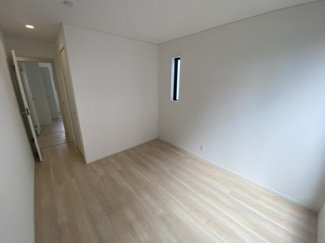 【洋室】 | 読谷村楚辺　第3（全2棟）ラスト2号棟 | 2号棟　洋室6帖＋CL付き♪