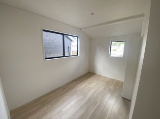 【洋室】 | 読谷村楚辺　第3（全2棟）ラスト2号棟 | 2号棟　洋室5.3帖＋CL付き♪