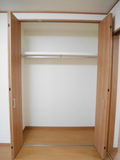 【収納】 | ハイツサングリーン | ※他のお部屋の写真を使用しております。実際の間取り・内装は異なりますので、あらかじめご了承ください。